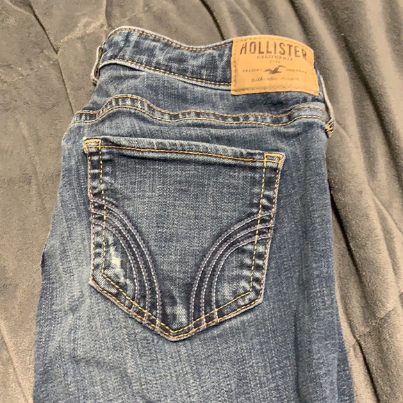 Hollister Super Skinny Jeans - Picture 2 of 2